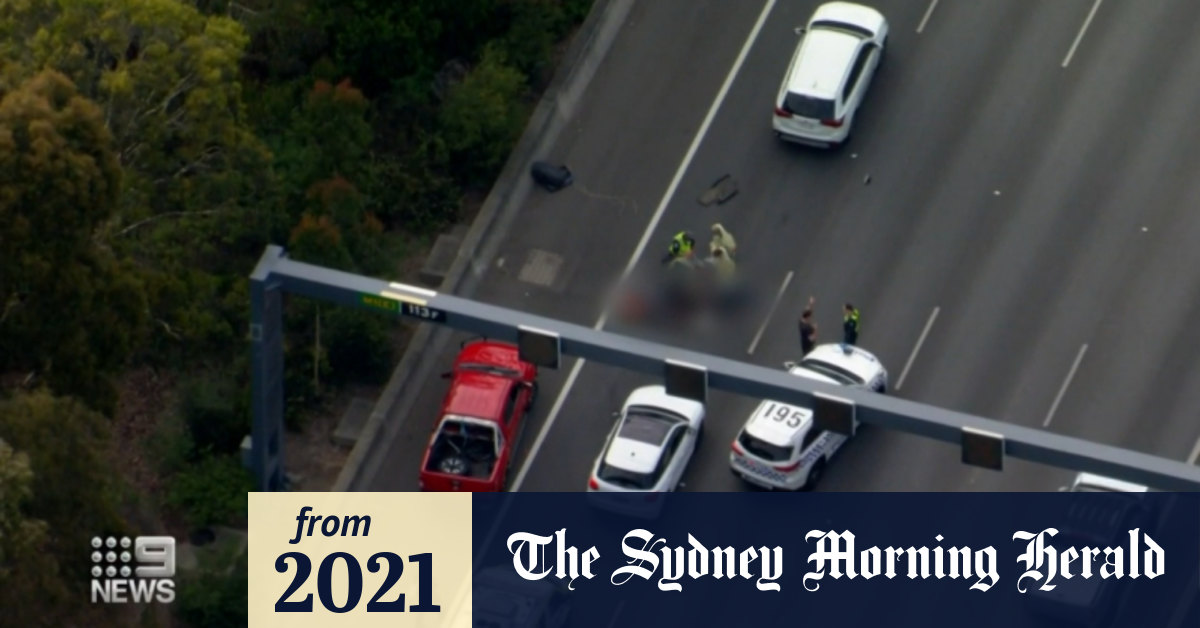 Video Woman hit by truck in second fatal incident on Monash Freeway in under an hour